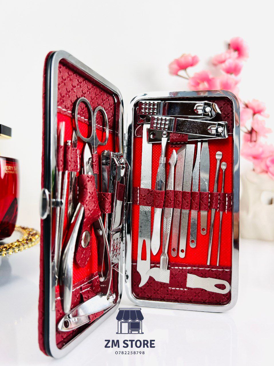 مجموعة العناية بالأظافر والجمال المتكاملة